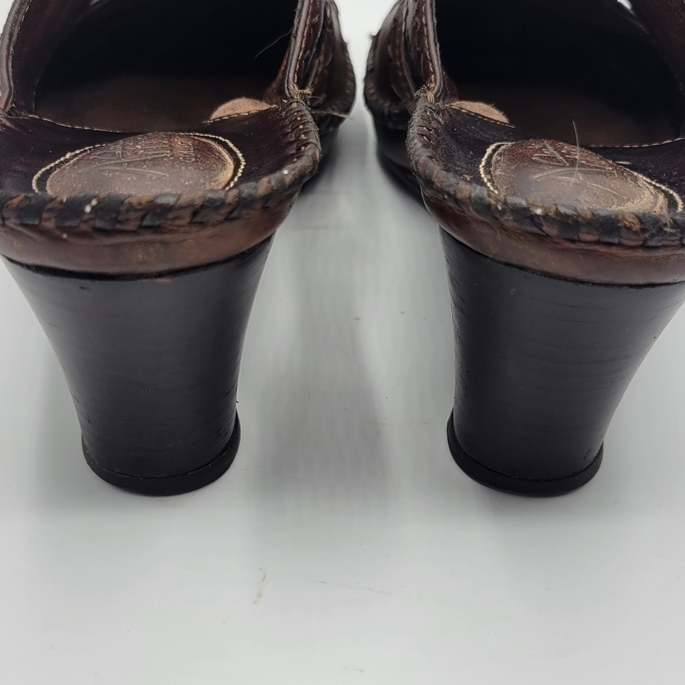 Clarks Artisan leather upper mules size 6M - Picture 3 of 13